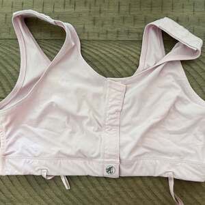 Mast head women’s ELIZABETH PINK SURGICAL BRA- size medium